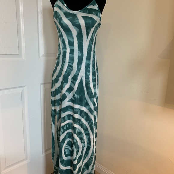 Graphic Print Maxi Cami Dress - Picture 7 of 7